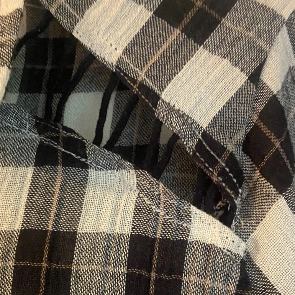 Free People Black and White Checkered Shirt
Size M - Picture 3 of 9